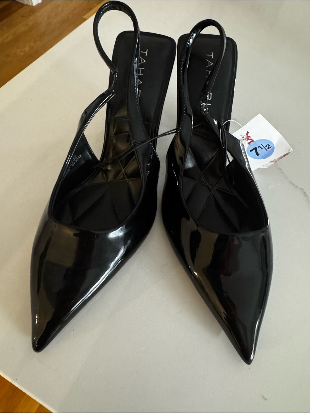 Tahari Black Patent Pointed Slingback Mipedal Heels